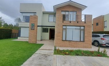 casa en venta en cajica. Cod V109259