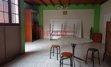 Venta Casa Terreno O Local Comercial  En Quinta Surco