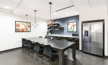 Book open plan office space for businesses of all sizes in Regus Tempo Scan