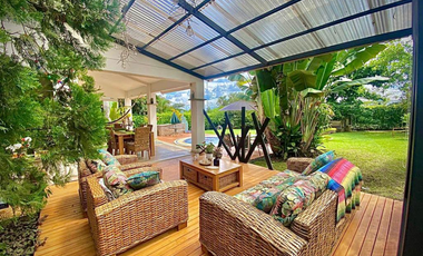 HERMOSA CASA CAMPESTRE  EN CERRITOS