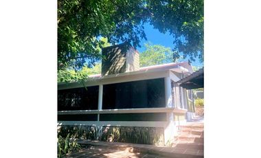 CASA EN VENTA CON VISTA AL LAGO 