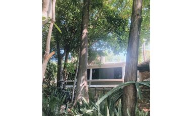CASA EN VENTA CON VISTA AL LAGO 