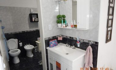 Casa para 2 Familias en venta en Isidro Casanova