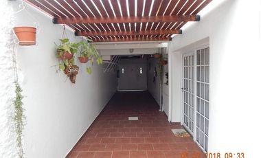 Casa para 2 Familias en venta en Isidro Casanova