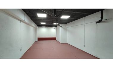 Se Alquila Exelente Local 198 Mts En Santa Ana $1.800.00