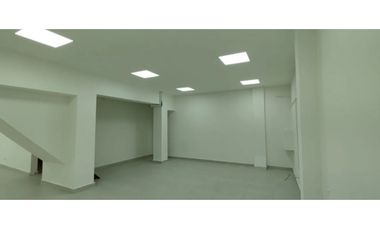 Se Alquila Exelente Local 198 Mts En Santa Ana $1.800.00