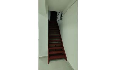 Se Alquila Exelente Local 198 Mts En Santa Ana $1.800.00