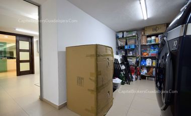 Residencia de Lujo con alberca en Alcazar Poniente