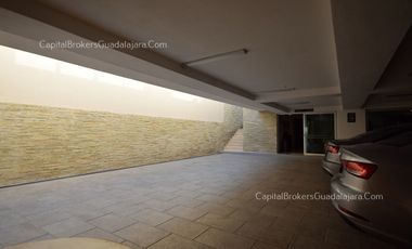 Residencia de Lujo con alberca en Alcazar Poniente