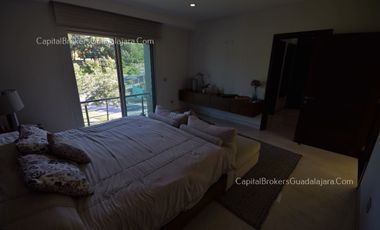 Residencia de Lujo con alberca en Alcazar Poniente