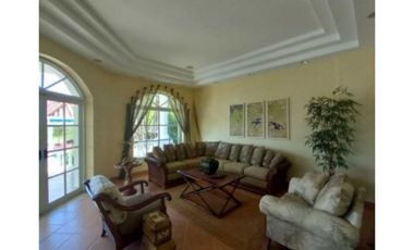 CASA EN VENTA EN CORONADO