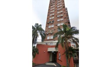Departamento céntrico de 3 dormitorios con cochera