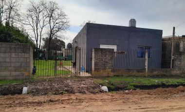 Casa de 3 amb. a la venta en Maximo Paz - Cañuelas