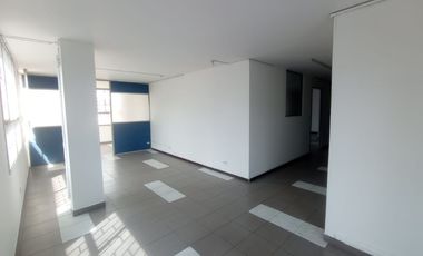 oficina en arriendo en la castellana. Cod A82048