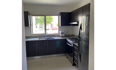Se Alquila Casa en Costa Verde $ 1.250 AB