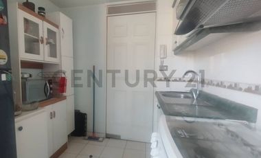 Venta departamento amoblado con ubicación central
