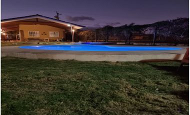 Venta de casa de campo en playa Gorgona