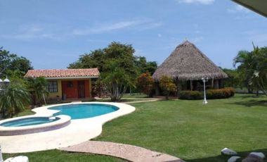 Venta de casa de campo en playa Gorgona
