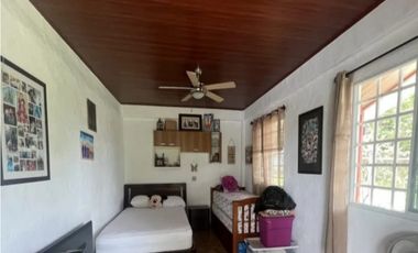 Venta de casa de campo en playa Gorgona