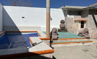 CASA CON ALBERCA, A UNOS MINUTOS DEL CENTRO DE YAUTEPEC, MORELOS