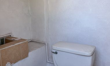 CASA CON ALBERCA, A UNOS MINUTOS DEL CENTRO DE YAUTEPEC, MORELOS