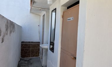 CASA CON ALBERCA, A UNOS MINUTOS DEL CENTRO DE YAUTEPEC, MORELOS