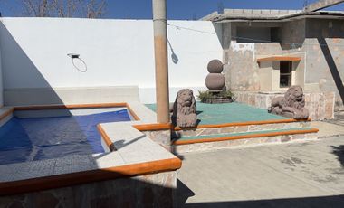 CASA CON ALBERCA, A UNOS MINUTOS DEL CENTRO DE YAUTEPEC, MORELOS