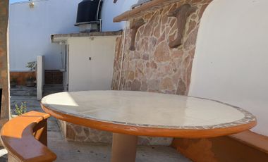 CASA CON ALBERCA, A UNOS MINUTOS DEL CENTRO DE YAUTEPEC, MORELOS