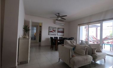 Venta de casa en Versalles / Costa Sur Ph Quintas de Versalles