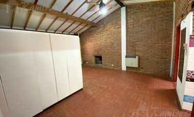 Casa Centrica En Venta - Francisco Alvarez, Moreno