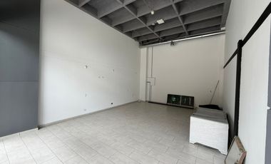 local en arriendo en don diego vía el retiro. Cod A217110