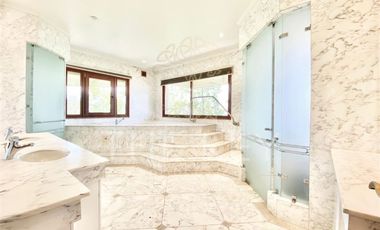 Casa en Arriendo en Camino del Cóndor - Vía Blanca