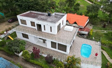casa en venta en vereda cucharal. Cod V15423