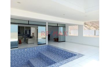🌊✨ Exclusiva Casa De Playa En Primera Fila Frente Al Mar – Playa Grecia, Asia