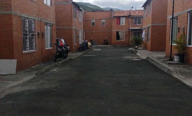 Mensaje
🏡 Casa en alquiler en Yumbo
Amplia casa de 2 pisos
Ideal para vivir con comodidad y tranquilidad. ¡Contáctanos!. Cod A19741
