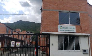Mensaje
🏡 Casa en alquiler en Yumbo
Amplia casa de 2 pisos
Ideal para vivir con comodidad y tranquilidad. ¡Contáctanos!. Cod A19741