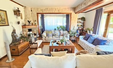 Arriendo Amplia Casa uso Comercial, 4 niveles, Andalué