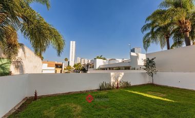 Casa de Lujo Nueva en Puerta de Hierro