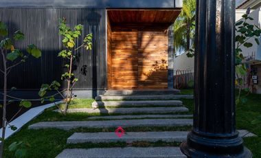 Casa de Lujo Nueva en Puerta de Hierro