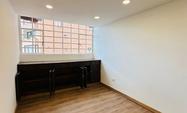 apartamento en arriendo en los rosales. Cod A286