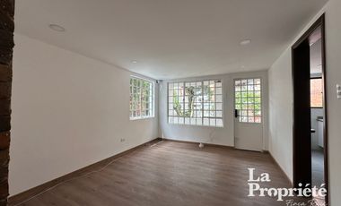 apartamento en arriendo en los rosales. Cod A286
