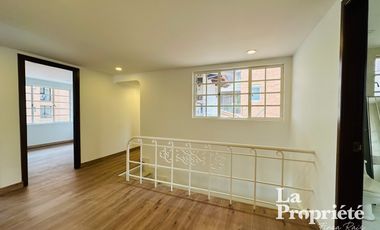 apartamento en arriendo en los rosales. Cod A286