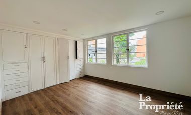 apartamento en arriendo en los rosales. Cod A286