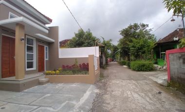 Rumah Baru di Purwomartani Lingkungan Pendatang