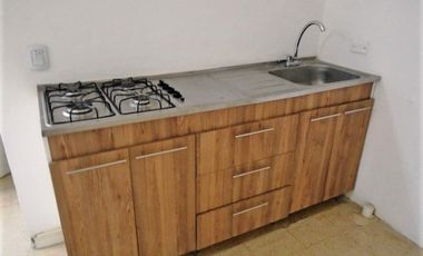 PR12300 SE ARRIENDA OFICINA EN SECTOR PRADOS, SABANETA