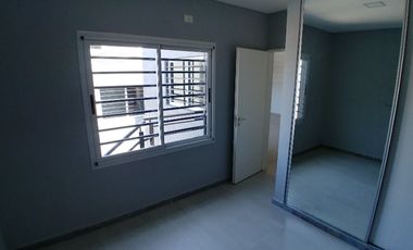Departamento Tipo Casa en venta en Lanus Este