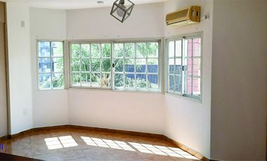 Departamento 2AMB al Frente - EXCELENTE UBICACION -