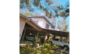 En venta casa grande en Bugaba, negociable!