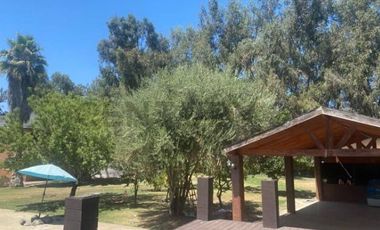OPORTUNIDAD SE VENDE GRAN CASA CAMINO LONQUÉN