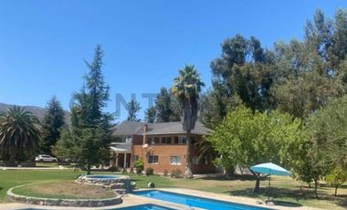 OPORTUNIDAD SE VENDE GRAN CASA CAMINO LONQUÉN